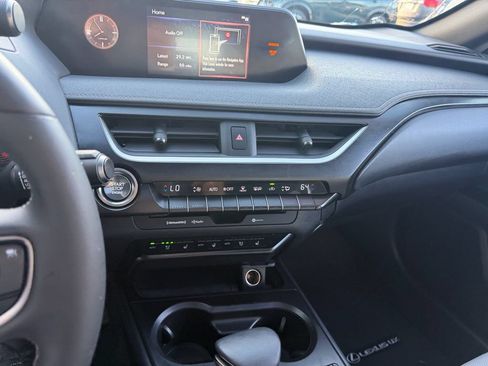Used 2020 Lexus UX 200 w/ Premium Package FWD image 20