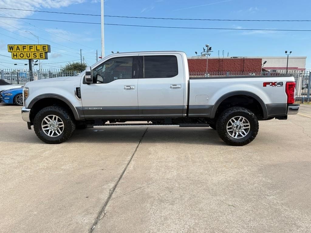 Used 2018 Ford F250 Lariat w/ Lariat Ultimate Package AWD/4WD image 4