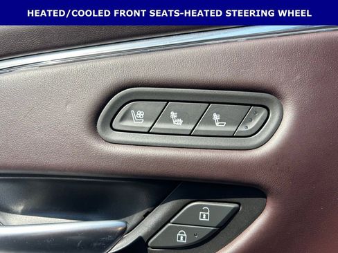 Used 2023 Cadillac Escalade ESV Sport Platinum w/ LPO, ONYX Package AWD/4WD image 8