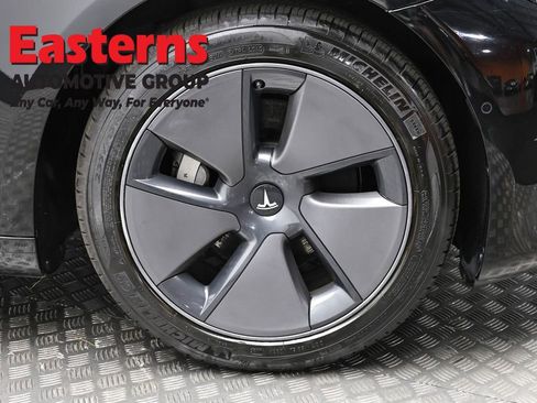 Used 2021 Tesla Model 3 Standard Range Plus RWD image 28
