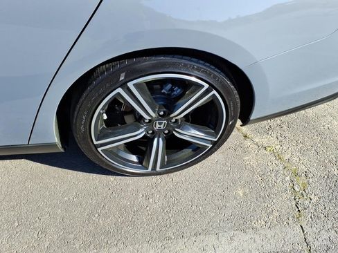 Used 2024 Honda Accord Sport image 6