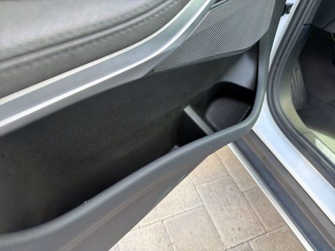 Used 2021 BMW X5 xDrive40i w/ Convenience Package image 90