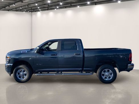 Used 2026 RAM 2500 Big Horn AWD/4WD image 4