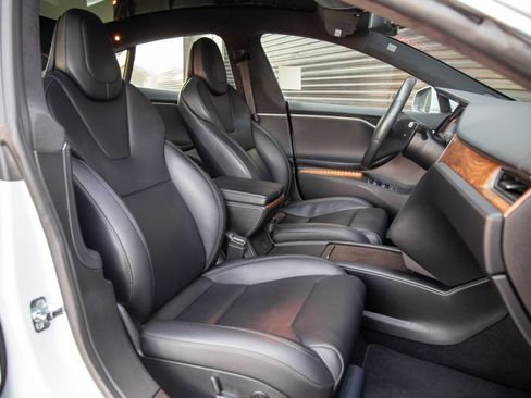 Used 2018 Tesla Model S 100D AWD/4WD image 24
