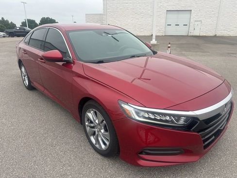Used 2019 Honda Accord LX image 3