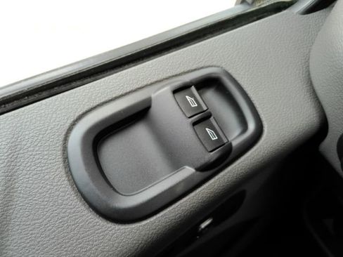 Used 2023 Ford Transit 350 XLT image 29