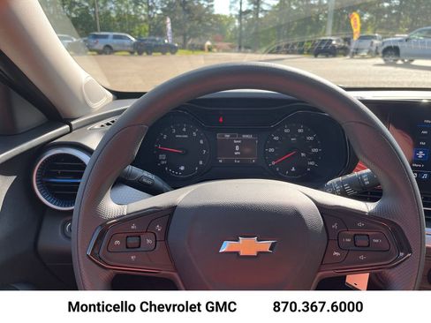 New 2026 Chevrolet Trax LS w/ LS Convenience Package image 12