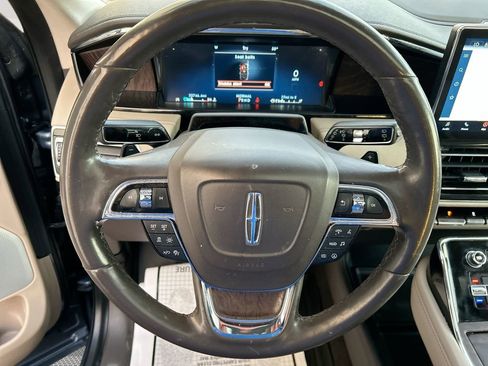 Used 2022 Lincoln Navigator L Reserve AWD/4WD image 32