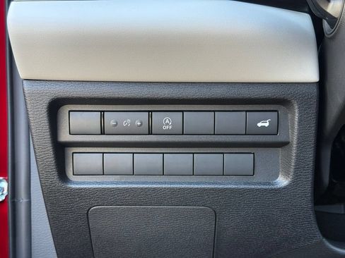 New 2026 Mitsubishi Outlander SEL FWD image 33