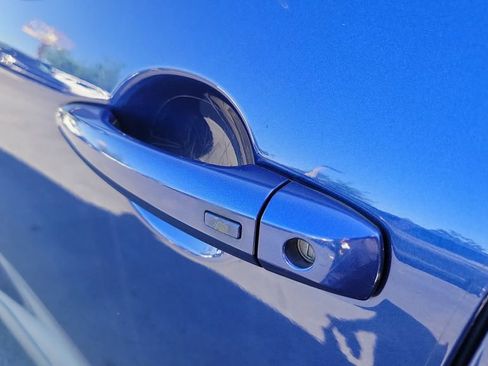 Used 2021 Nissan Rogue SV image 6