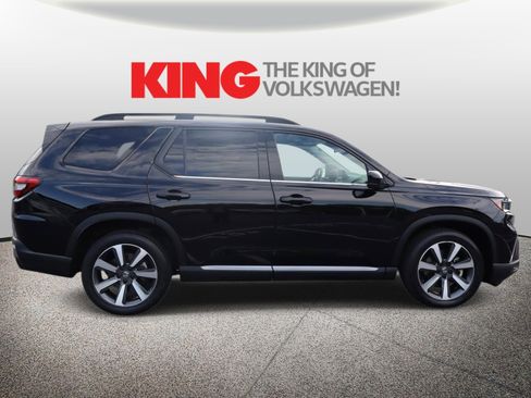 Used 2023 Honda Pilot Elite image 2