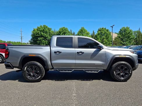 Used 2024 GMC Canyon Elevation w/ Elevation Premium Package AWD/4WD image 7