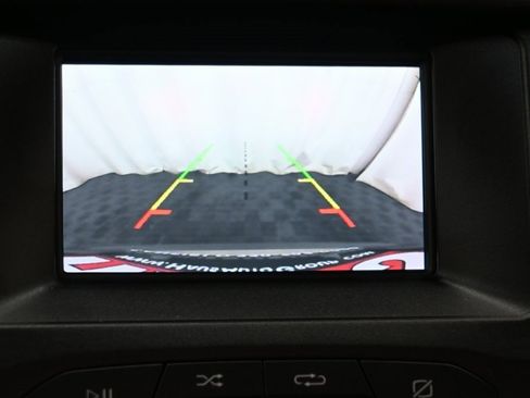 Used 2019 Ford Edge SE image 14