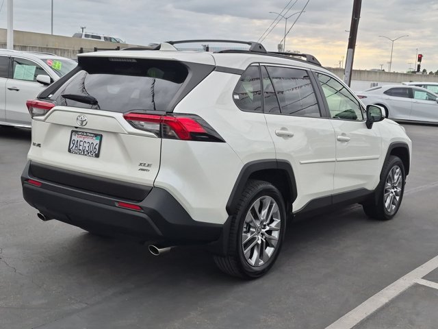 Used 2022 Toyota RAV4 XLE Premium AWD/4WD image 8