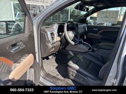 New 2026 GMC Canyon Denali image 12