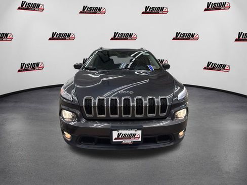Used 2016 Jeep Cherokee Latitude w/ Cold Weather Group image 2