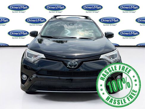 Used 2018 Toyota RAV4 Limited FWD image 2
