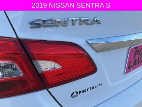 Used 2019 Nissan Sentra S image 32