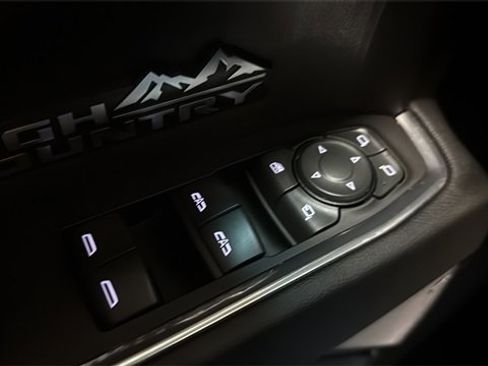 Used 2022 Chevrolet Silverado 1500 High Country image 20