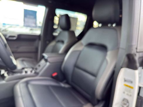 New 2025 Ford Bronco Outer Banks image 12