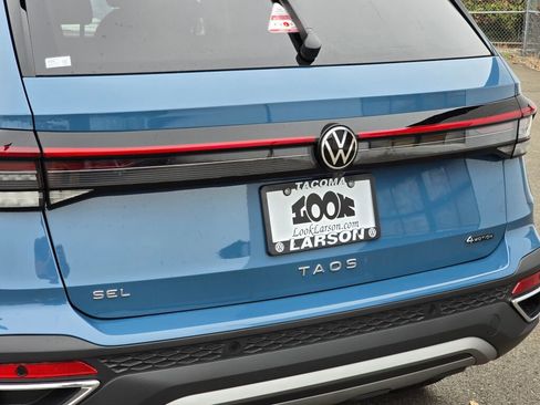 New 2025 Volkswagen Taos SEL image 13