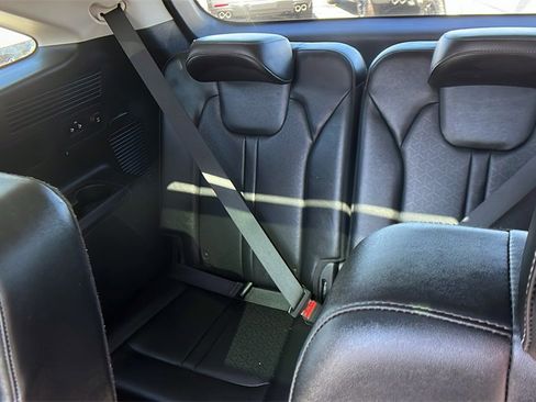 Used 2023 Kia Sorento EX w/ Panoramic Sunroof Package image 23