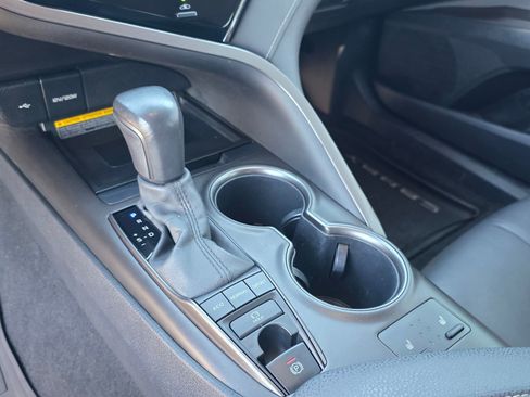 Used 2021 Toyota Camry XSE FWD image 25