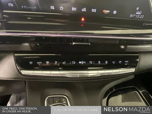 Used 2023 Cadillac Escalade Sport AWD/4WD image 36