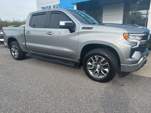Used 2024 Chevrolet Silverado 1500 LT image 2