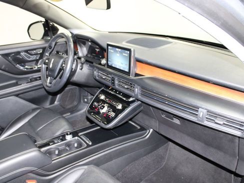 Used 2022 Lincoln Corsair Grand Touring image 30