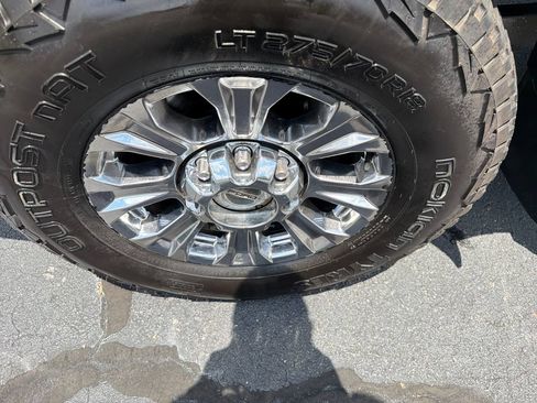 Used 2017 Ford F350 Lariat w/ Chrome Package AWD/4WD image 11