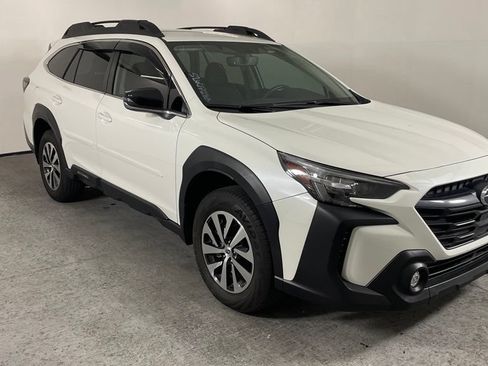 Certified 2024 Subaru Outback Premium AWD/4WD image 1