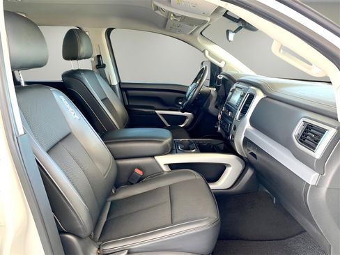 Used 2018 Nissan Titan PRO-4X w/ Pro-4x Utility Package image 27