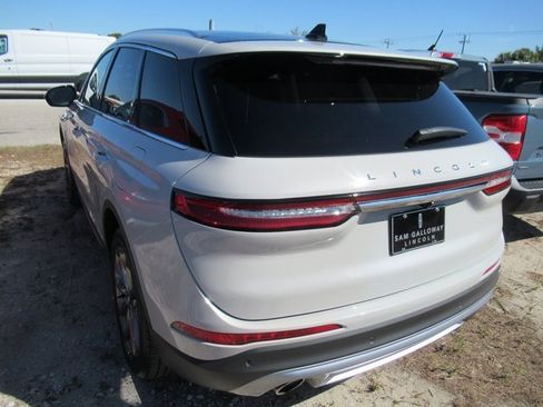 Used 2022 Lincoln Corsair FWD w/ Premium Package image 4