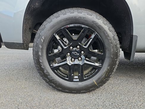 New 2026 Chevrolet Silverado 1500 RST w/ Z71 Off-Road Package AWD/4WD image 5