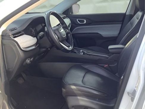 Certified 2022 Jeep Compass Latitude image 13