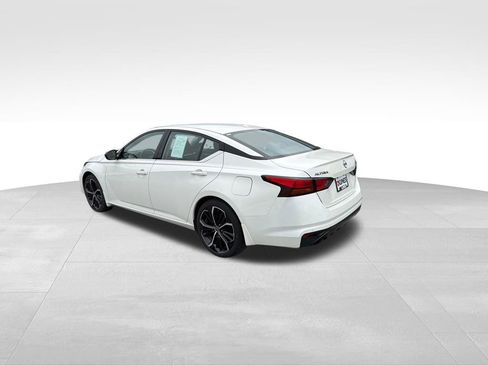 Used 2025 Nissan Altima 2.5 SR FWD image 7