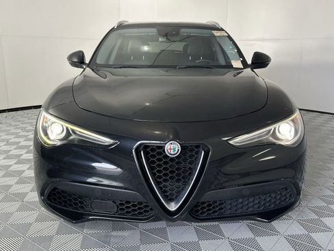 Used 2019 Alfa Romeo Stelvio AWD image 3