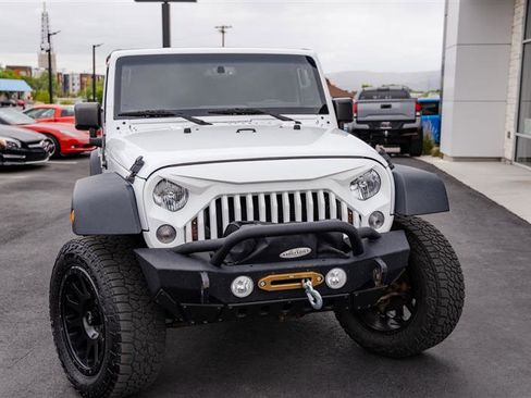 Used 2018 Jeep Wrangler Unlimited Sport S AWD/4WD image 4