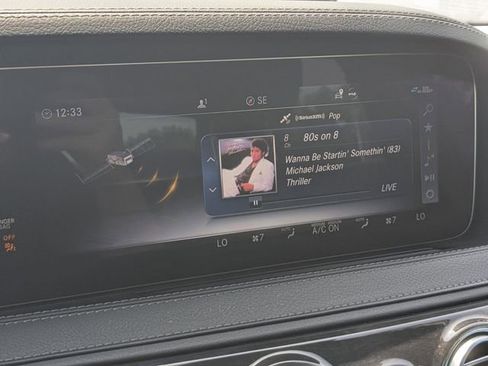 Used 2019 Mercedes-Benz S 560 Sedan image 14