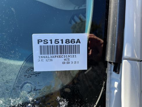 Used 2014 Nissan Altima 2.5 S w/ Display Audio Package image 6