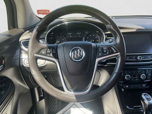 Used 2021 Buick Encore Preferred AWD/4WD image 12