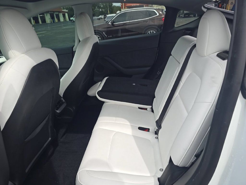 Used 2022 Tesla Model Y Performance AWD/4WD image 5