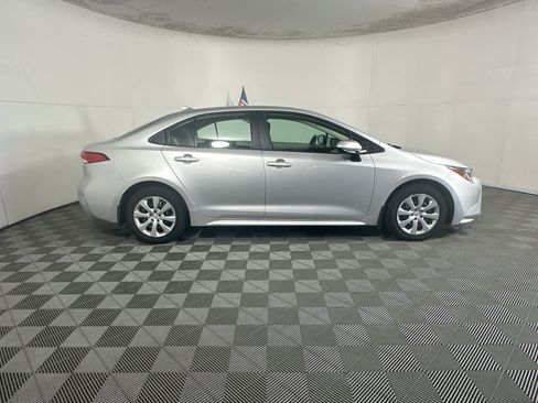 Certified 2025 Toyota Corolla LE FWD image 2