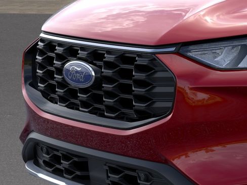 New 2025 Ford Escape ST-Line w/ Tech Pack #1 AWD/4WD image 17
