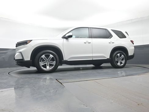 Certified 2024 Honda Pilot EX-L image 33