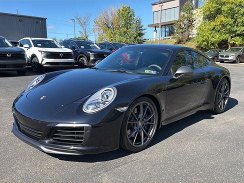 Used 2018 Porsche 911 Carrera T image 8