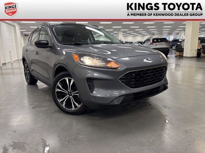 Used 2021 Ford Escape SE w/ SE Sport Appearance Package