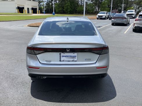Used 2025 Honda Accord Touring image 7