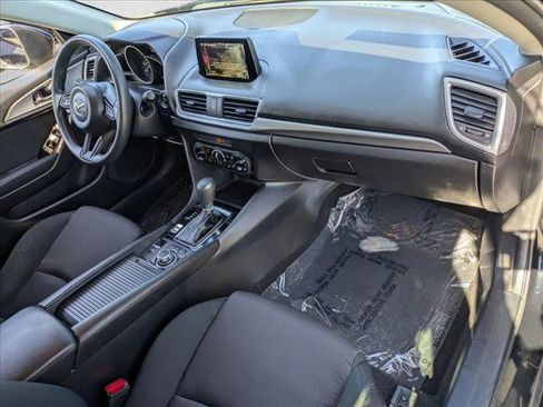 Used 2017 MAZDA MAZDA3 Sport image 19